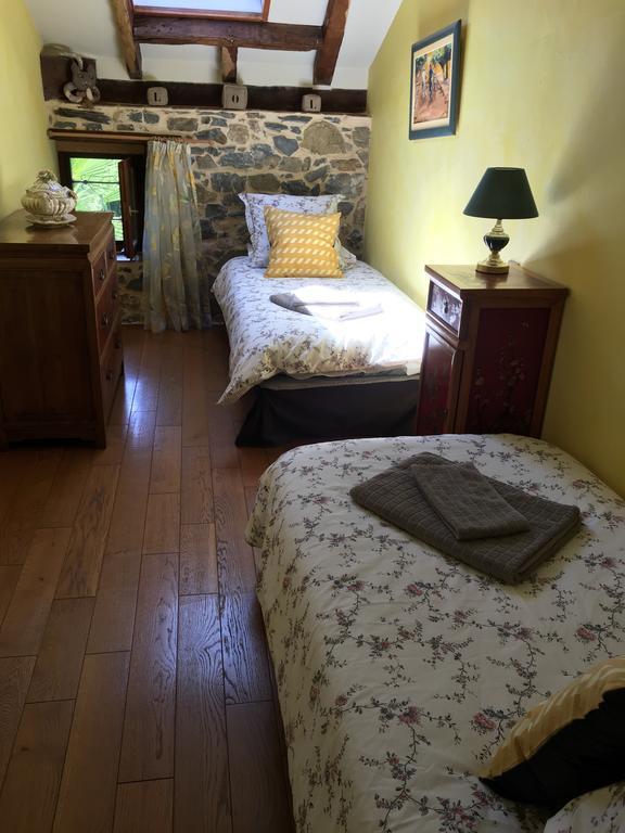 Chambre D'Hotes Moulin Urketa Ayherre Room photo